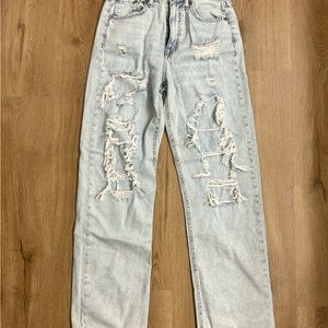 AERO Mom Jeans Distressed Lightwash Women’s Size 6